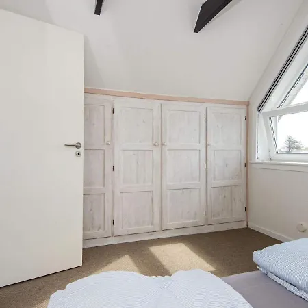 Beautiful In Hemmet With Roofed Terrace アパート Falen